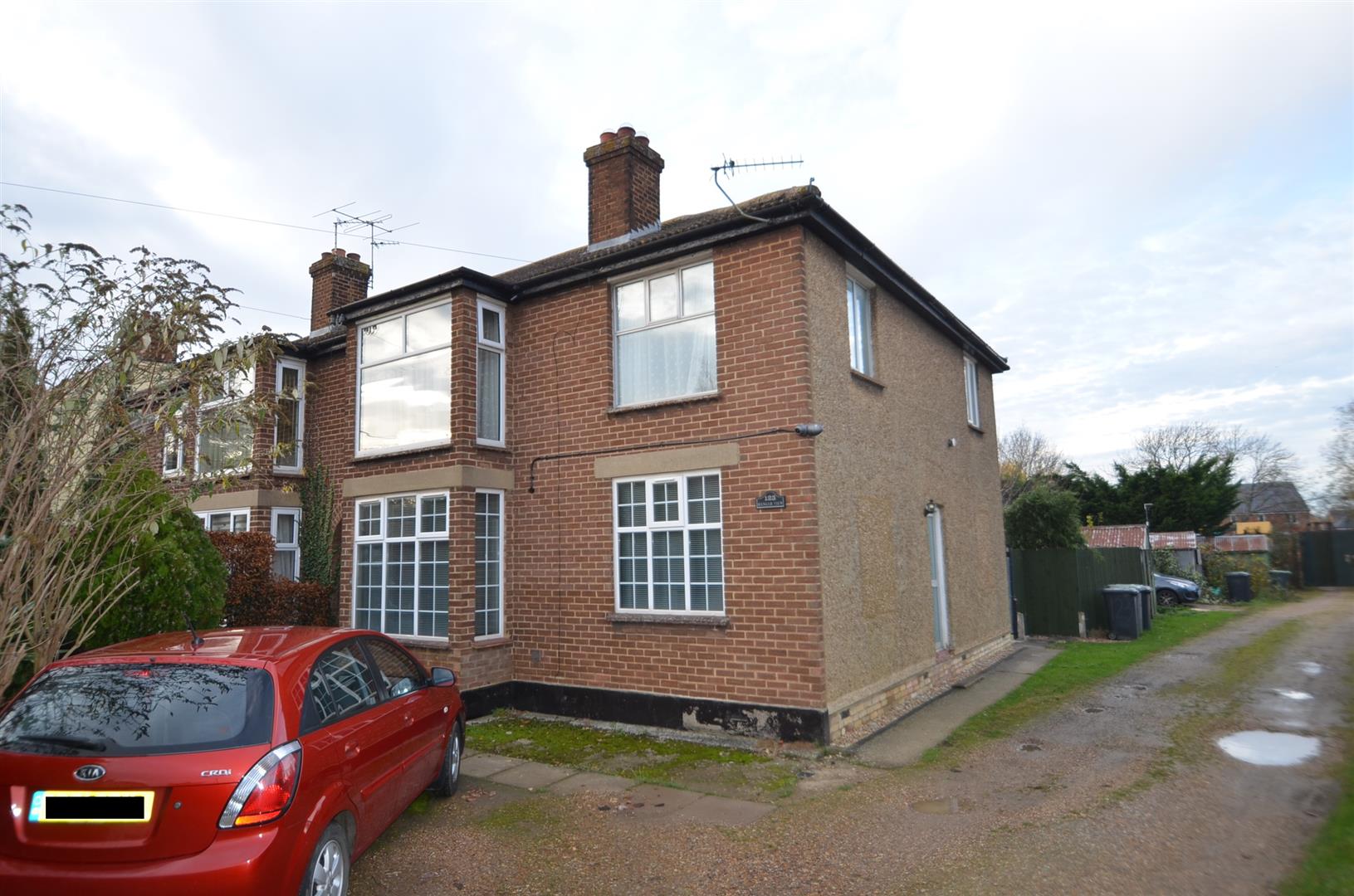 Station Road Lower Stondon